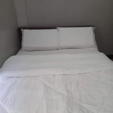 Benkz Apartment